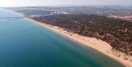 Meridional מלון גוארדמר דל סגורה